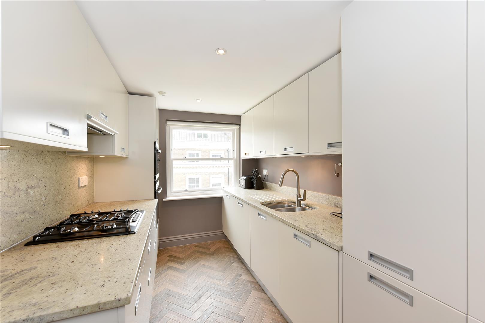 Flat Davies Street in City of Westminster