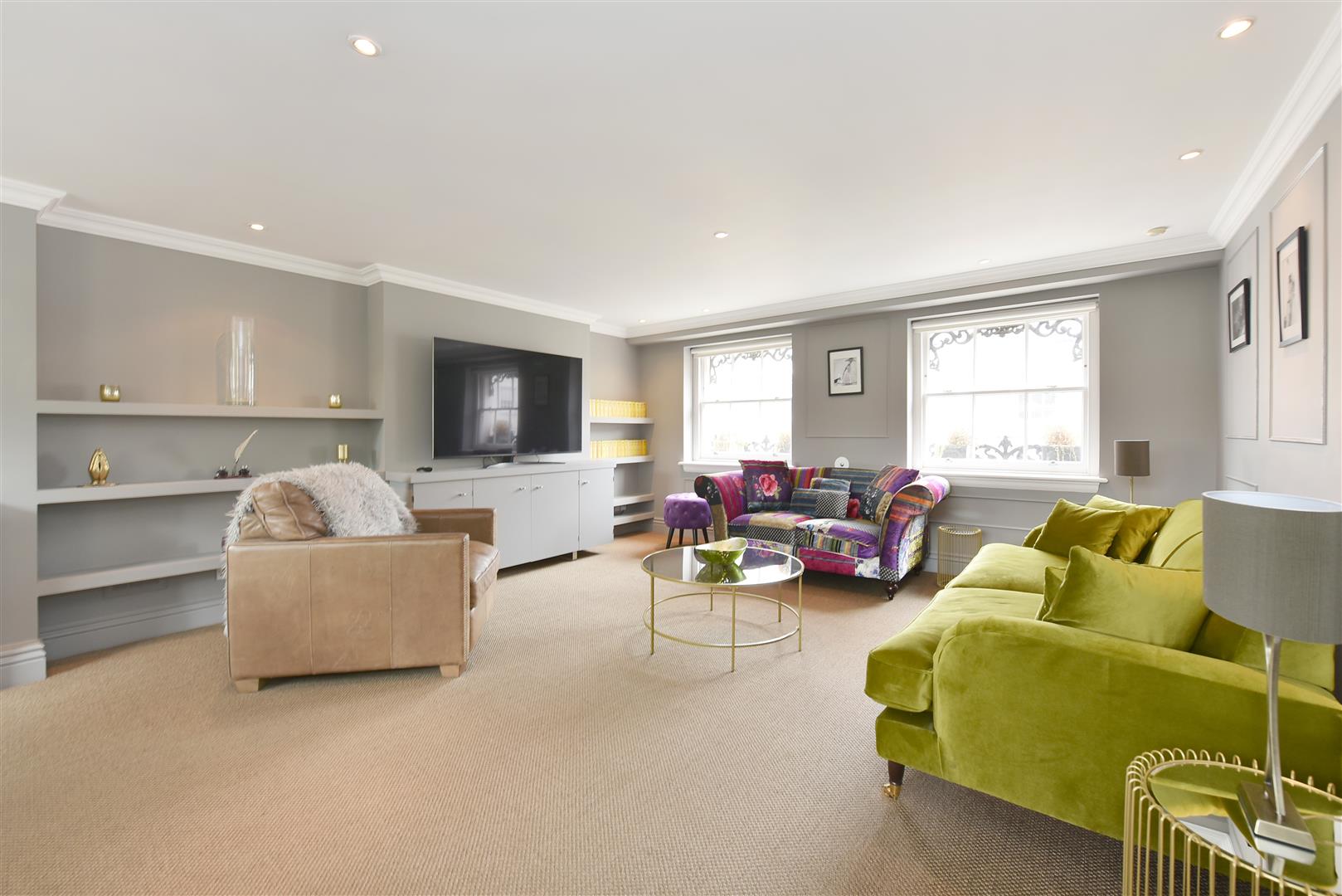 Flat Davies Street in City of Westminster