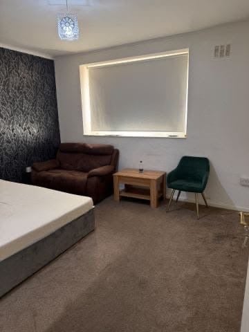Room Pyrles Lane in Epping Forest