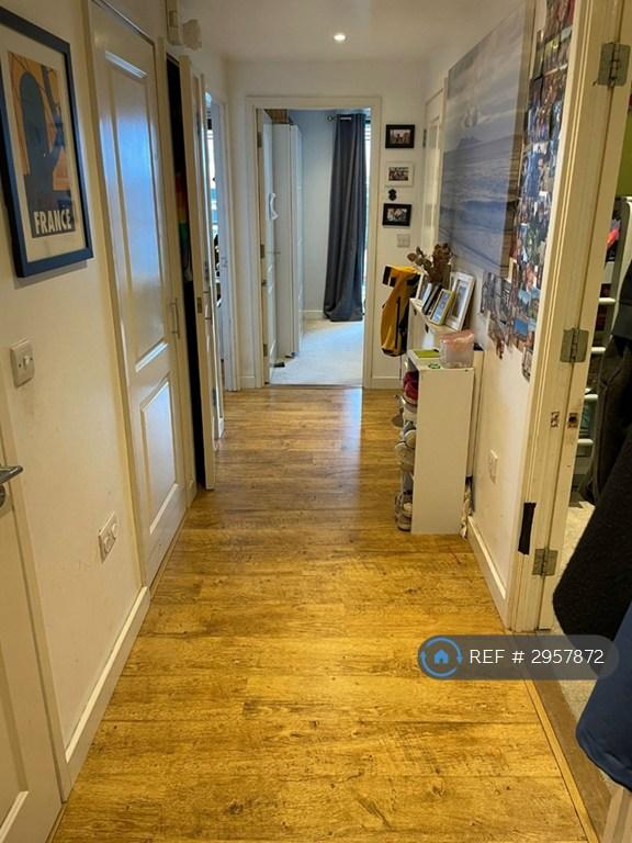 Flat Palmers Road in Greater London