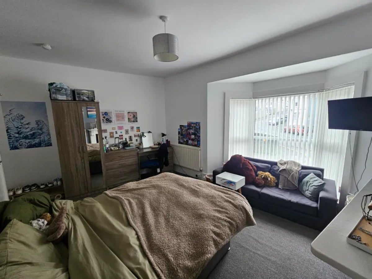 Flat Alexandra Terrace in Swansea