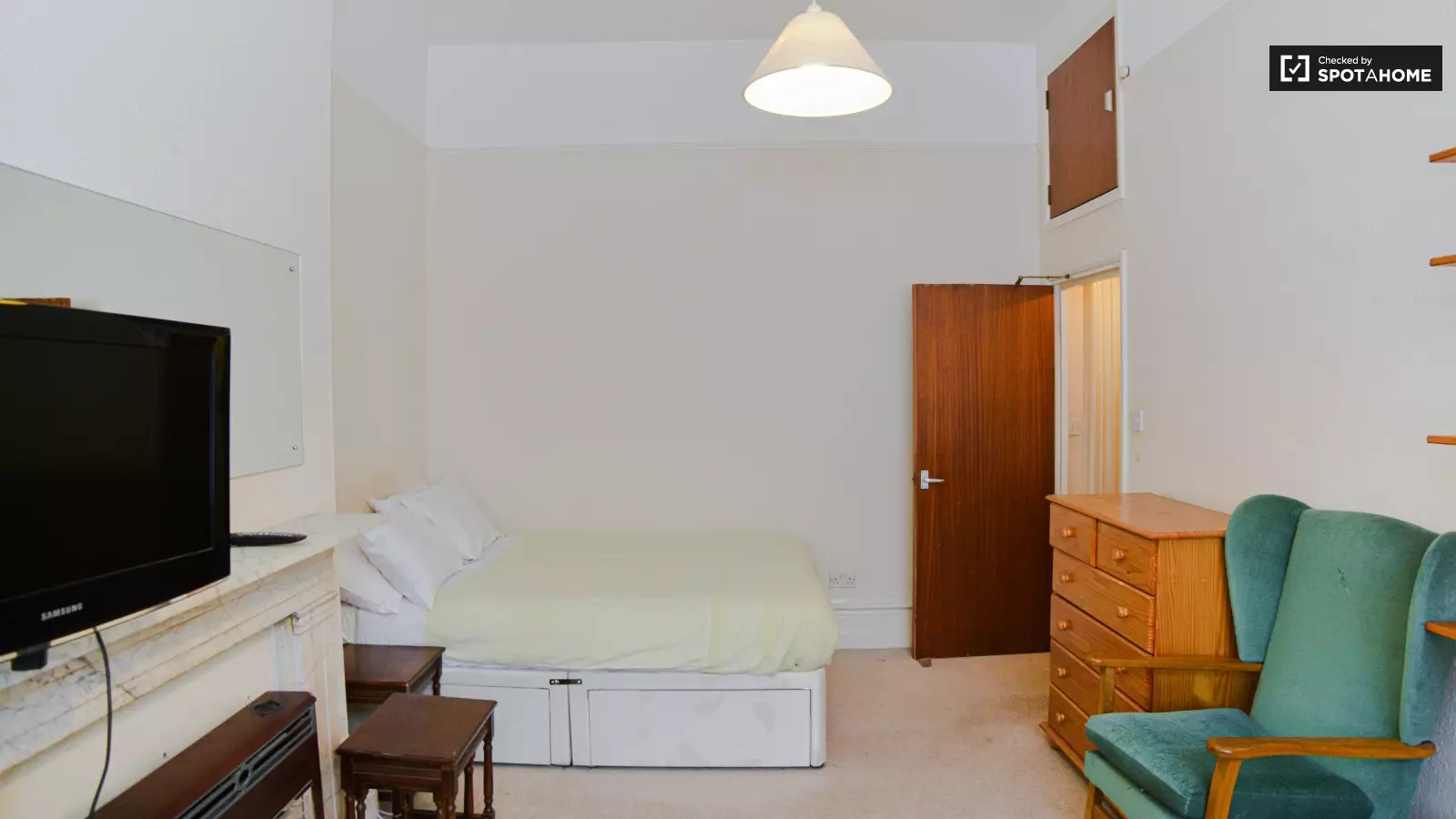 Flat St Anns Villas in Greater London