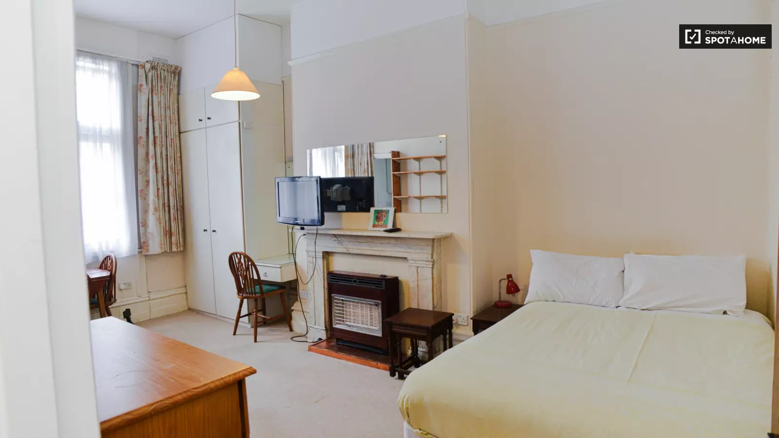 Flat St Anns Villas in Greater London