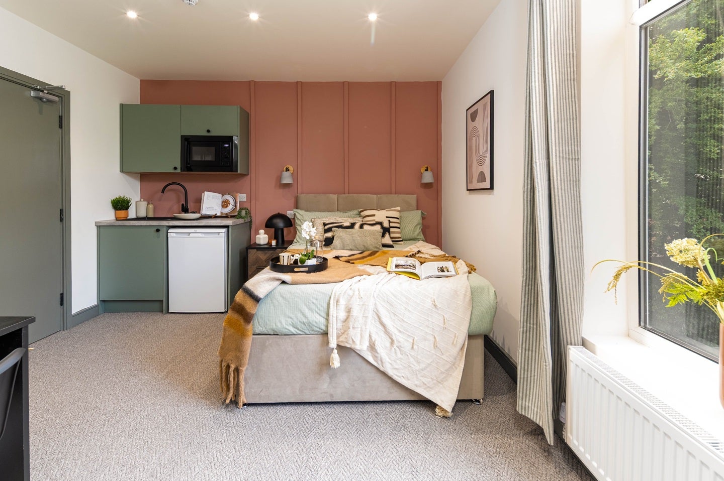Room Wells Street in Bury