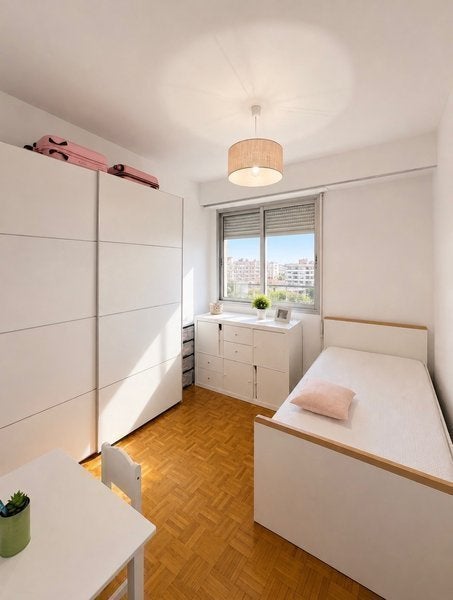 Flat Rue Daumier in Marseille