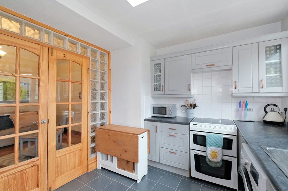 Flat Holburn Street in Aberdeen