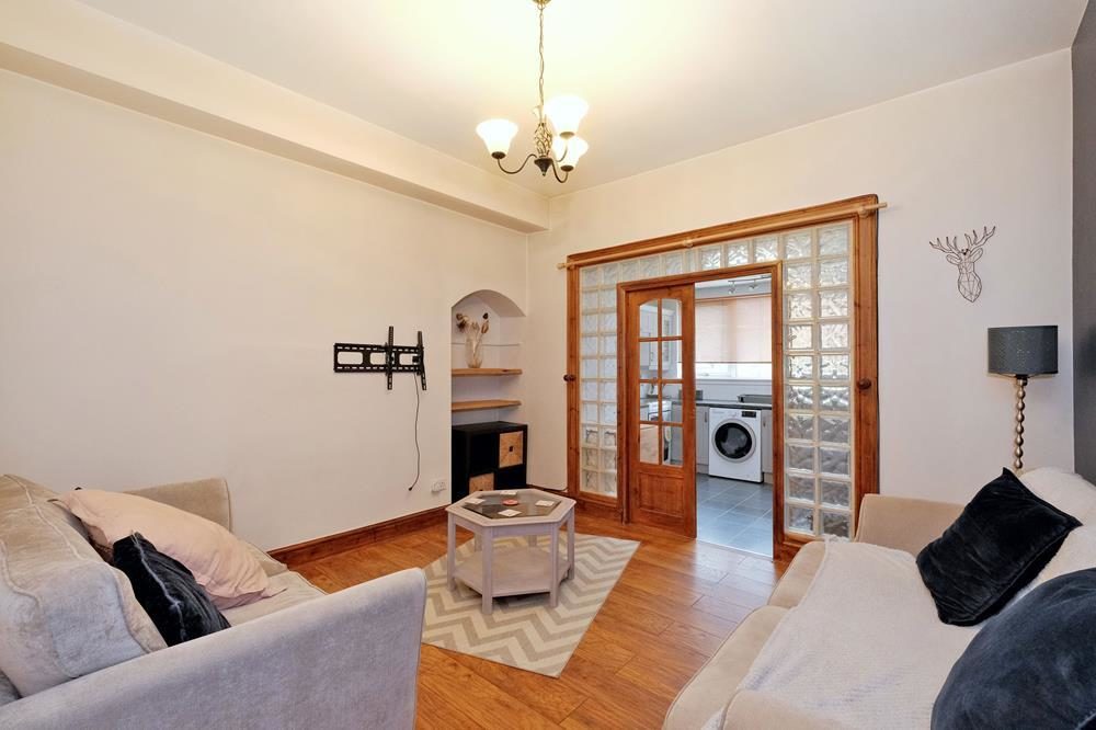 Flat Holburn Street in Aberdeen