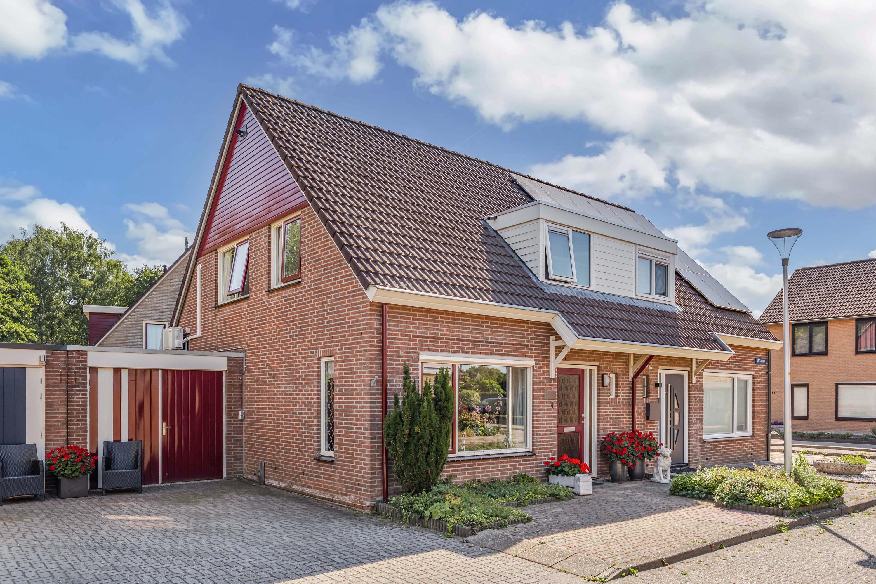Huis Rietlanden 4 in Steenwijk