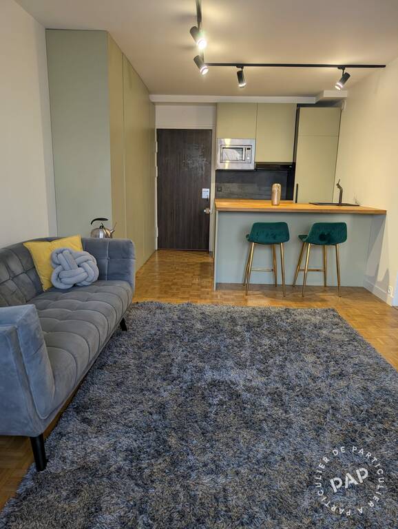 Flat Rue Henri Martin in Puteaux