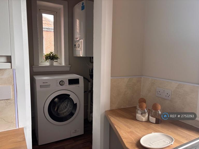 Flat Dunkeld Street in Glasgow