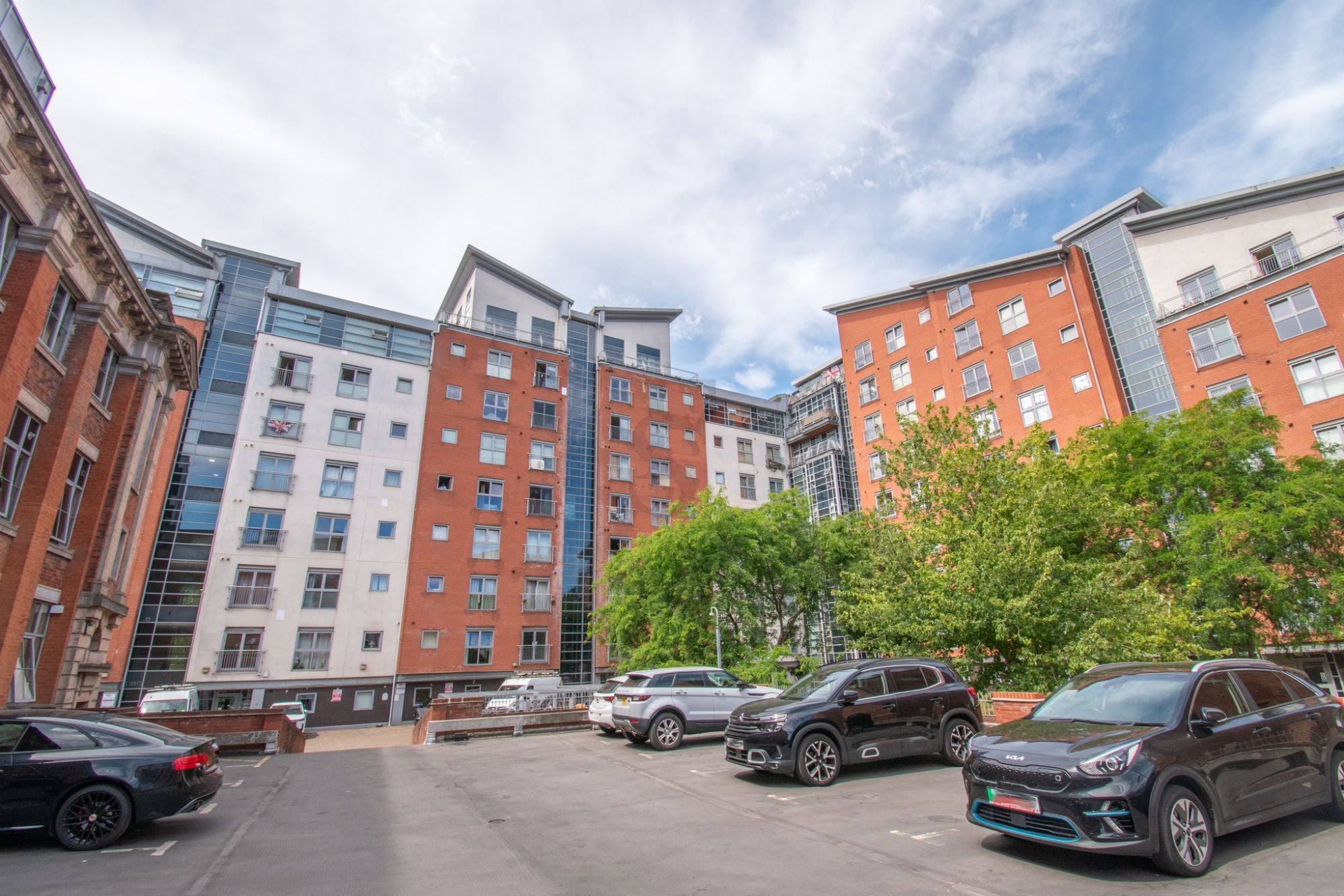 Flat Sanvey Gate in Leicester