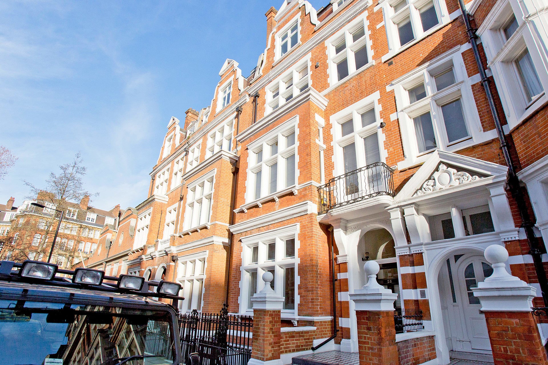 Flat Palace Court in City of Westminster