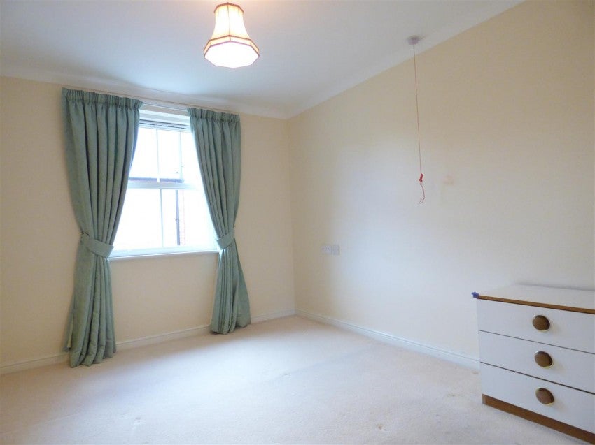 Flat Orchard Court in Romanby