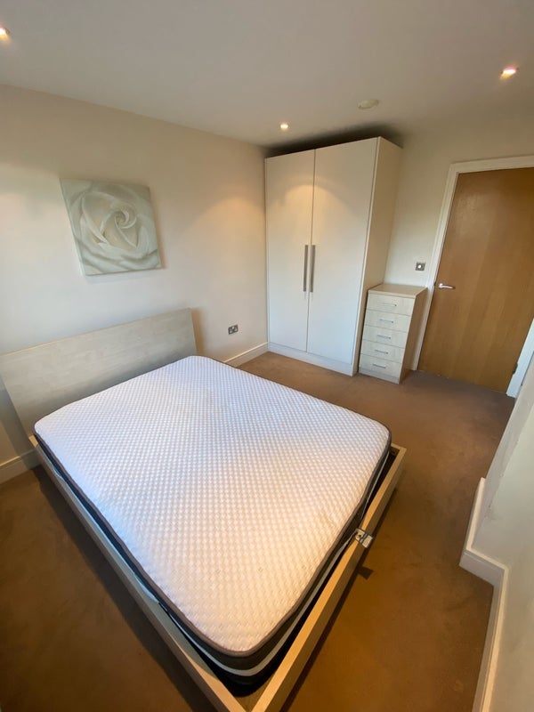 Room Drayton Park in Greater London