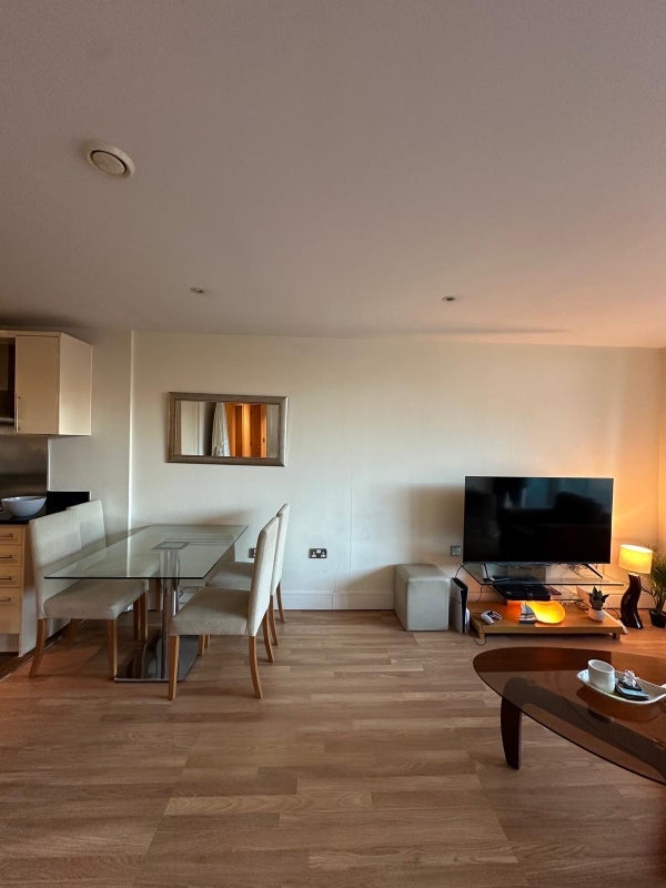 Room Drayton Park in Greater London