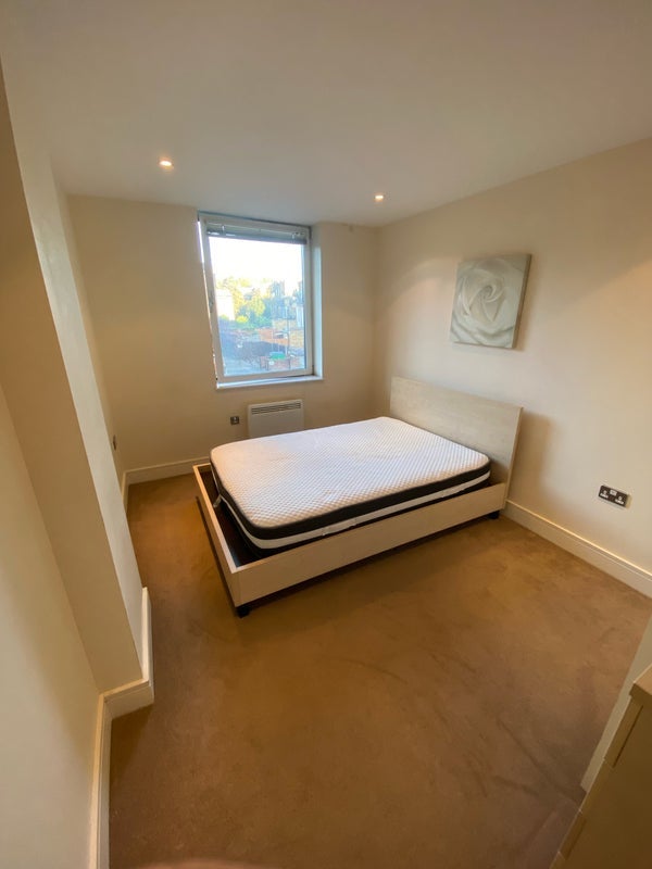 Room Drayton Park in Greater London
