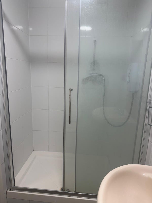 Room Southbridge Road in Greater London