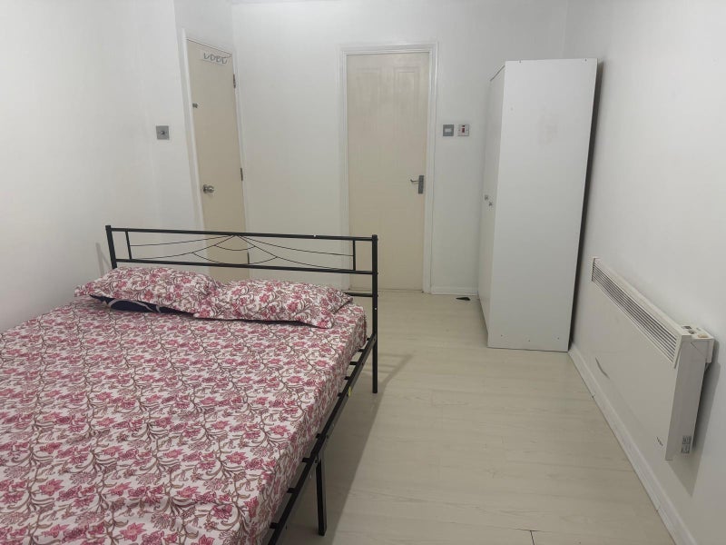 Room Southbridge Road in Greater London