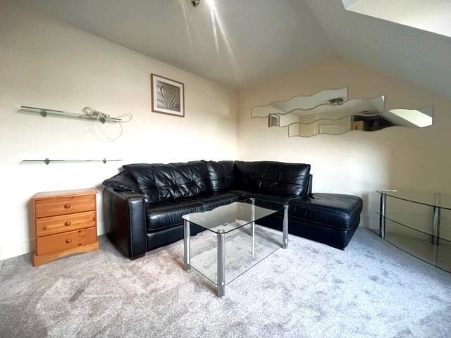 Flat Chapel Lane in Rushmoor