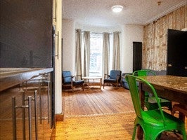 Room Cawdor Road in Manchester