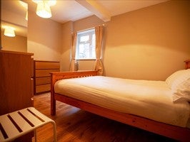 Room Cawdor Road in Manchester