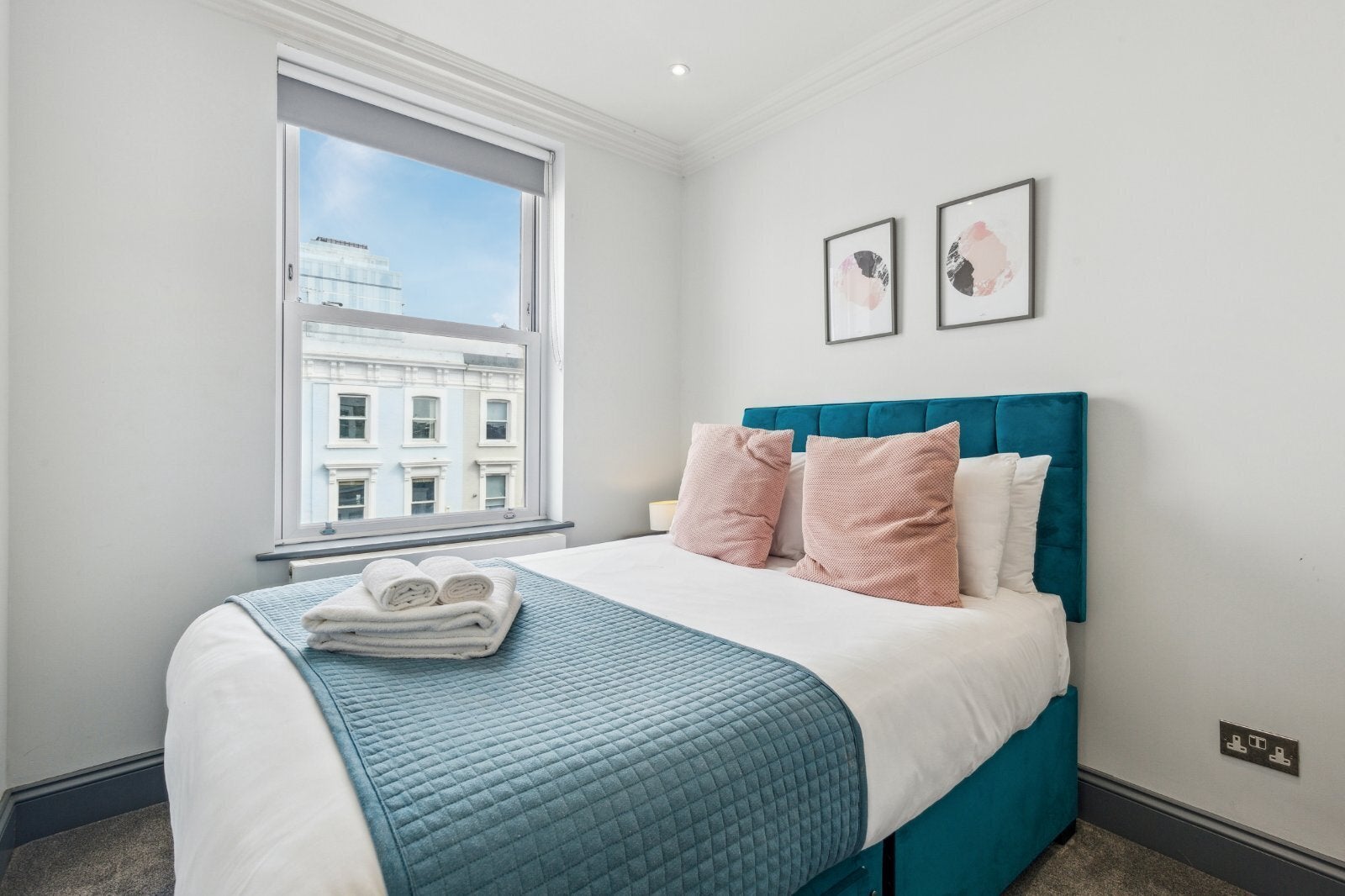 Flat Sedlescombe Road in Greater London