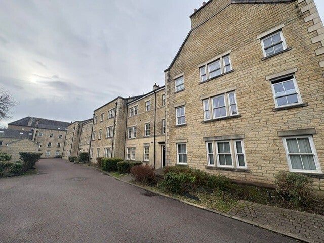 Flat Harrier Court in Lancaster