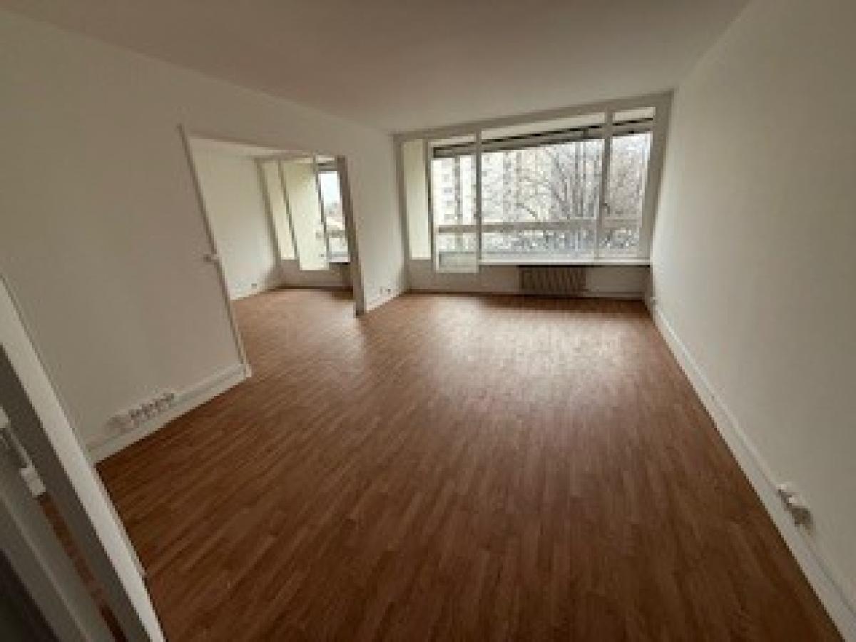 Flat Rue Gabriel Péri in Saint-Denis