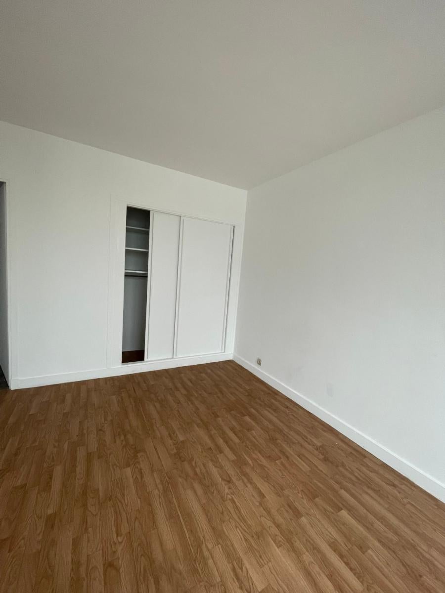 Flat Rue Gabriel Péri in Saint-Denis