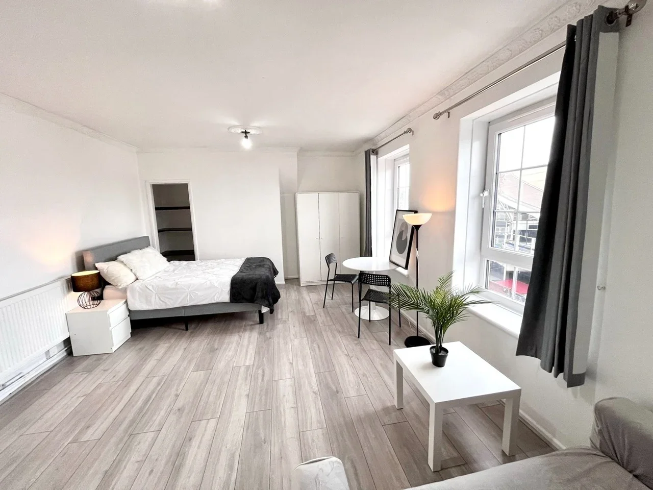 Room Kennington Oval in Greater London