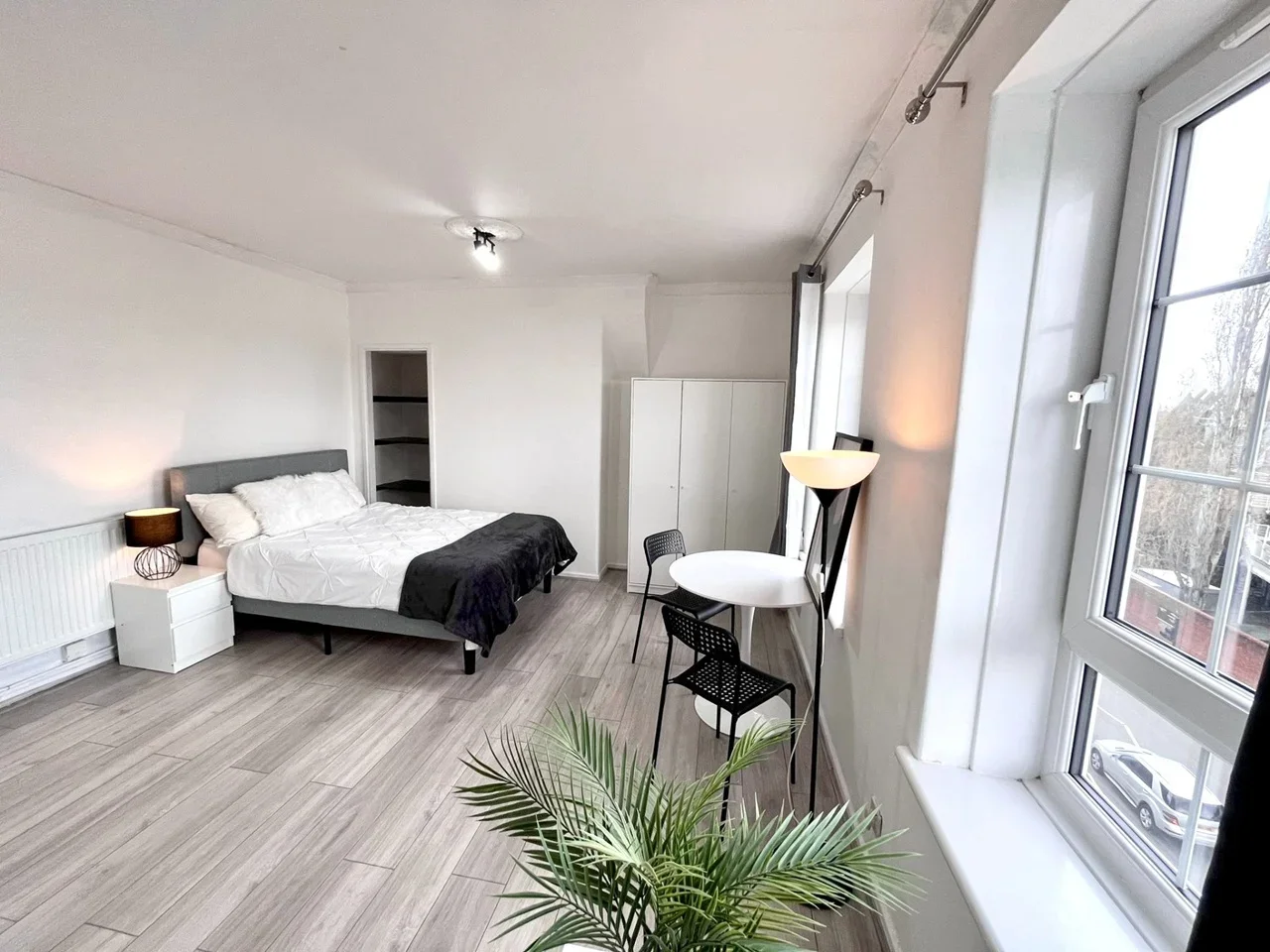 Room Kennington Oval in Greater London