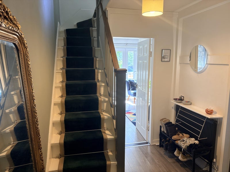 Room Hamilton Road in Greater London