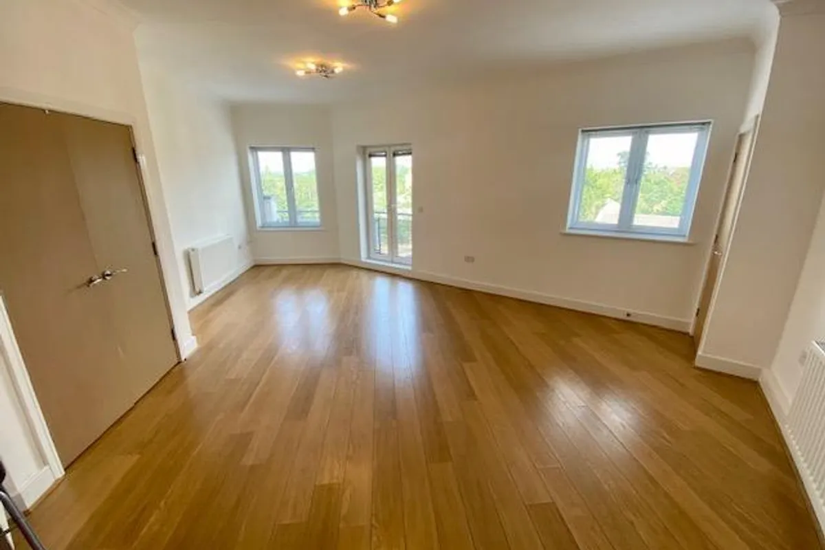 Flat Kingsquarter in Maidenhead
