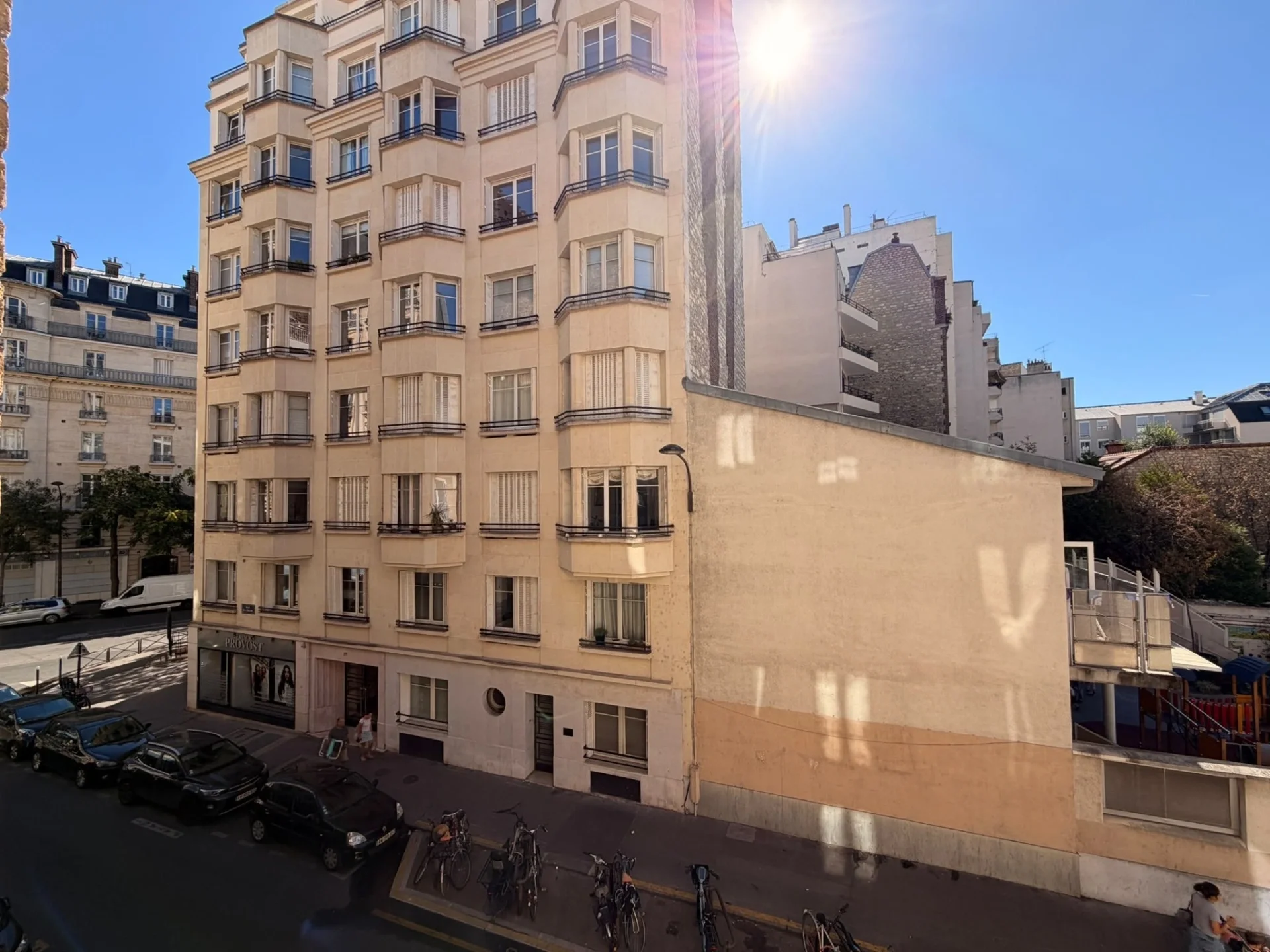 Appartement Rue de l'Église à Paris