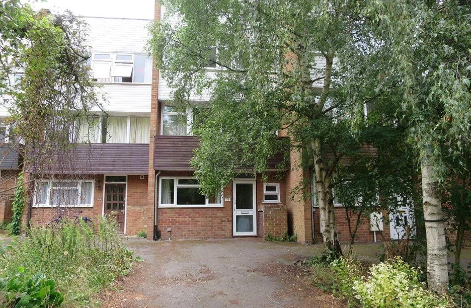 House Crescent Close in Oxford