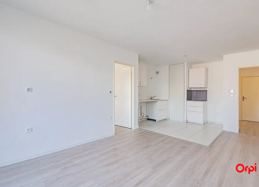 Flat Rue Lesage in Reims