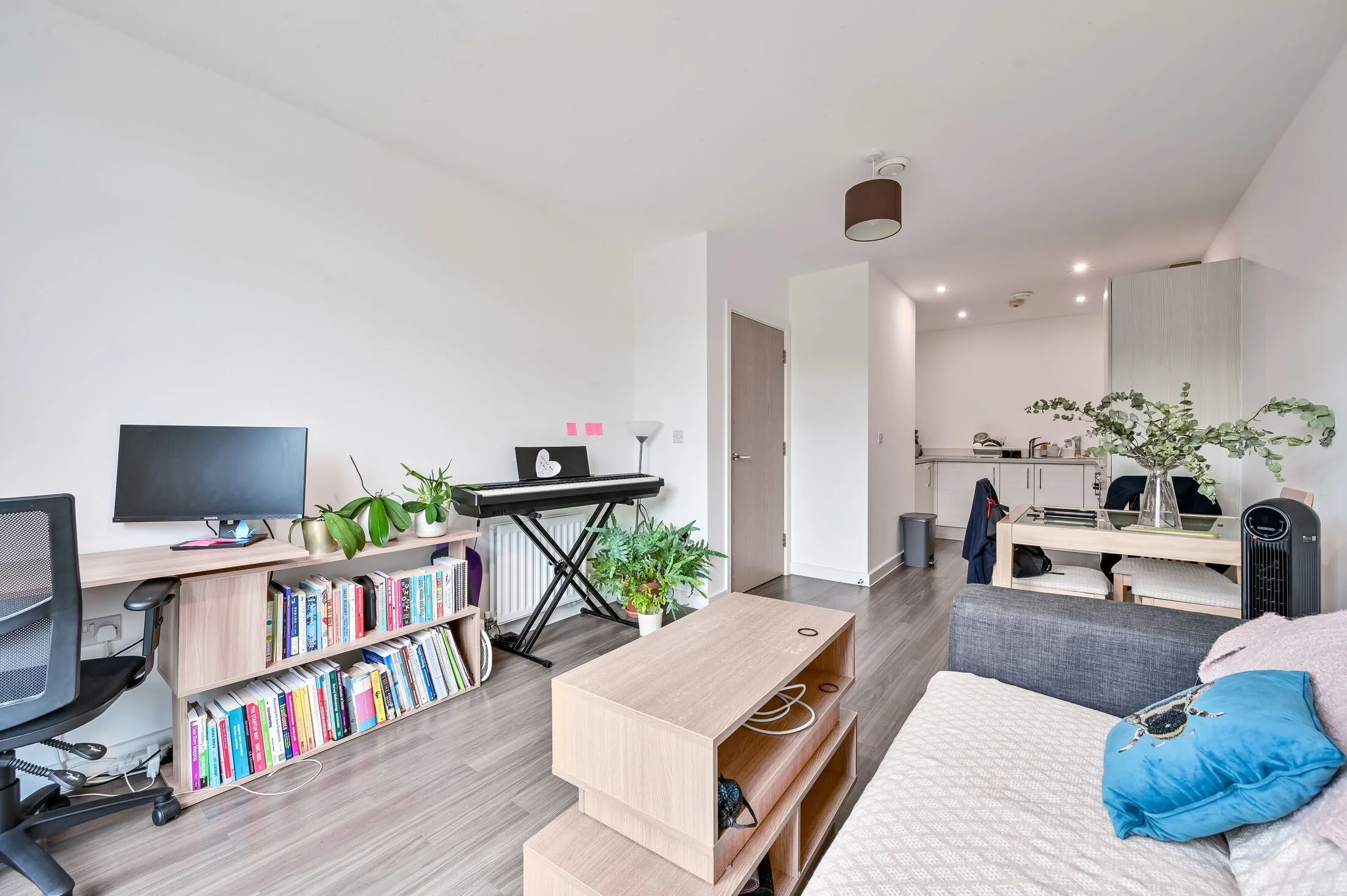 Flat Lee High Road in Greater London