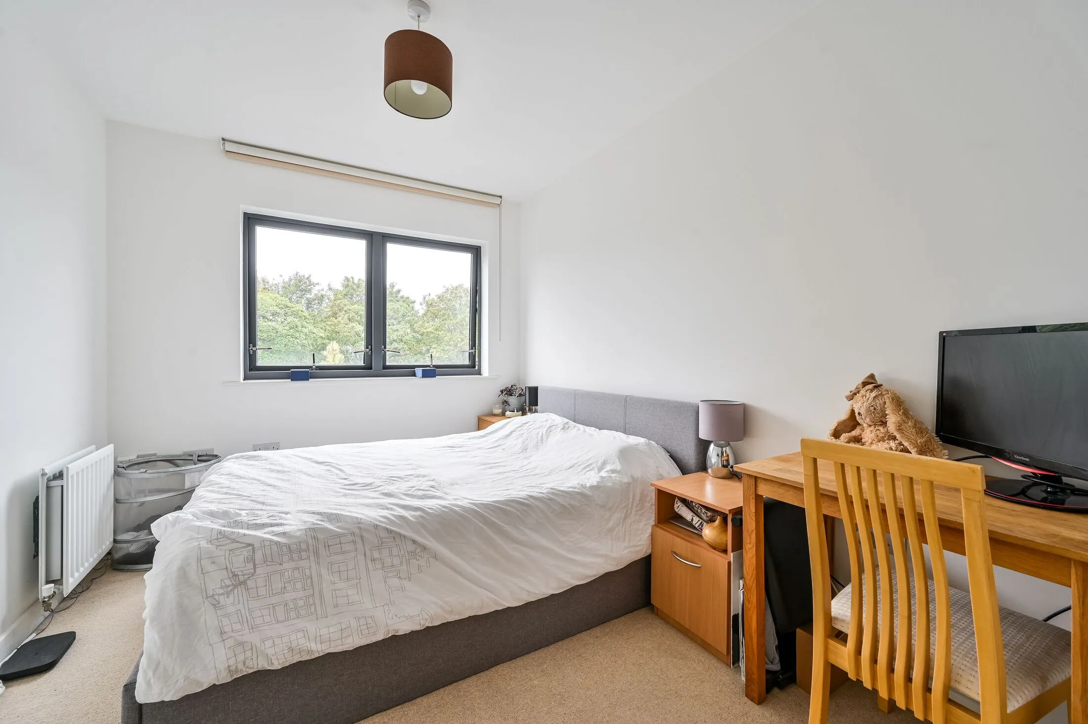 Flat Lee High Road in Greater London