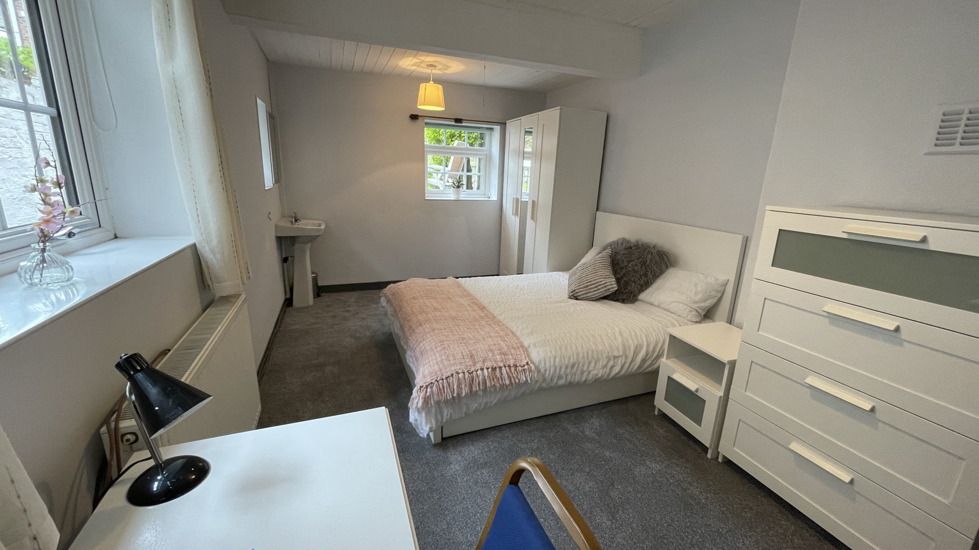 Room Raymond Street in Chester