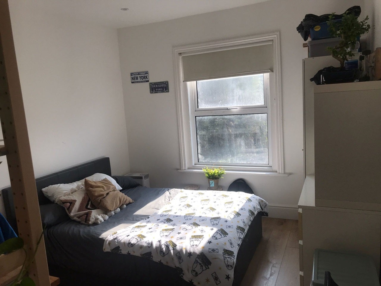 Room Harborough Road in Southampton