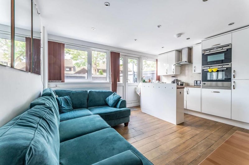 Room Camilla Road in Greater London