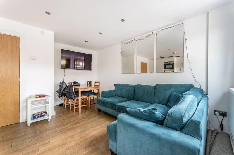 Room Camilla Road in Greater London