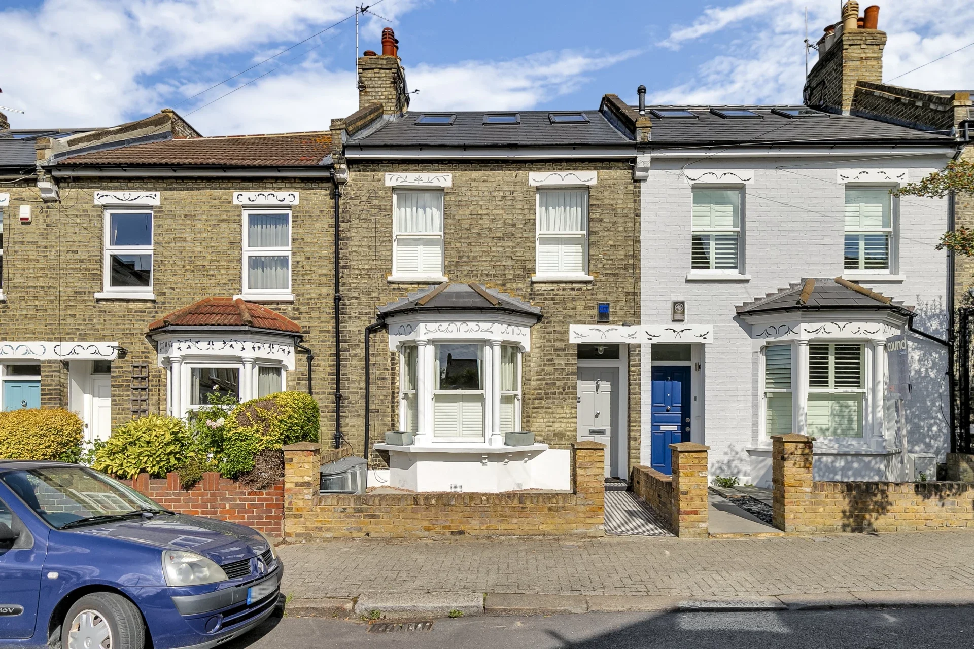 House Old York Road in Greater London