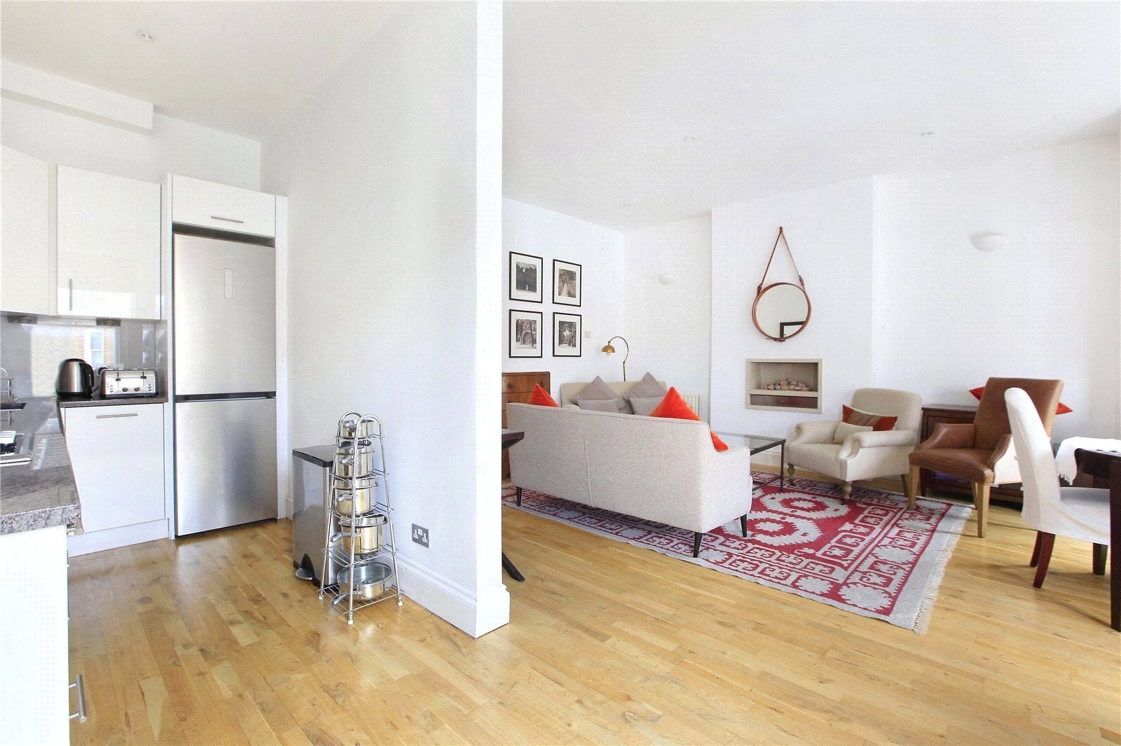 Flat Alderbrook Road in Greater London