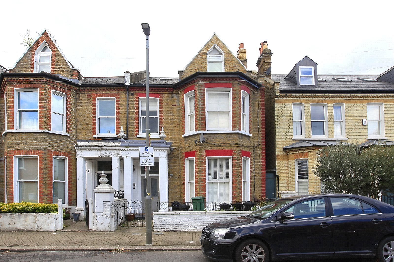 Flat Alderbrook Road in Greater London
