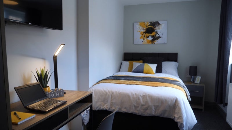Room Orrel Street in Salford