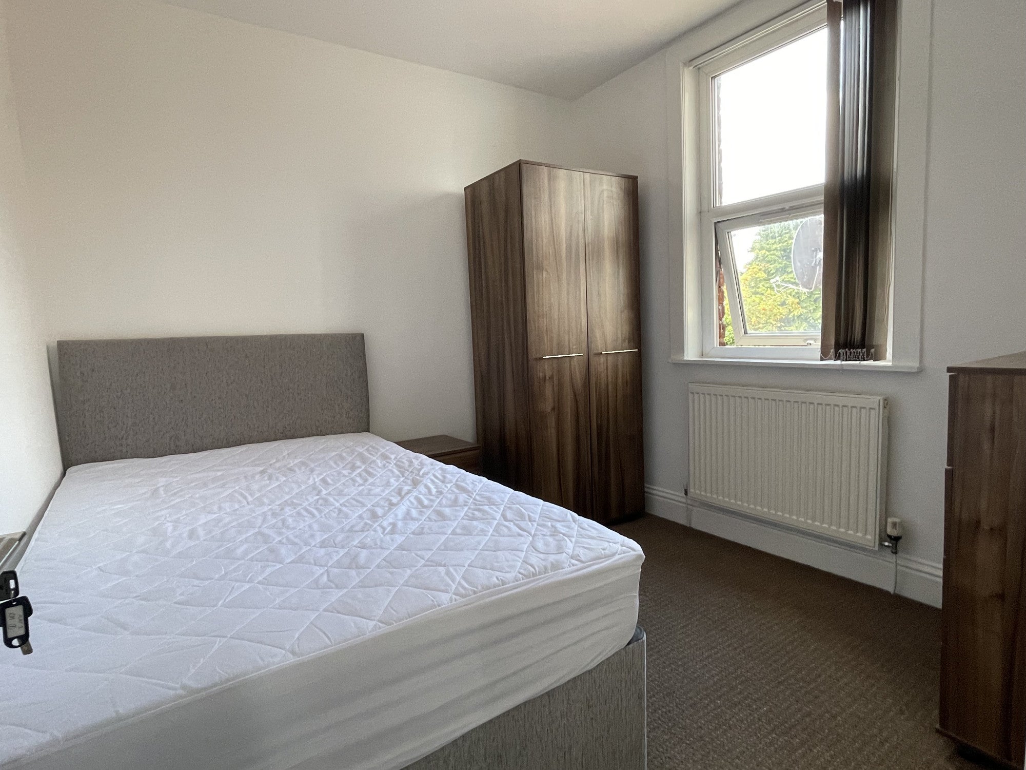 Flat Balfour Road in Preston