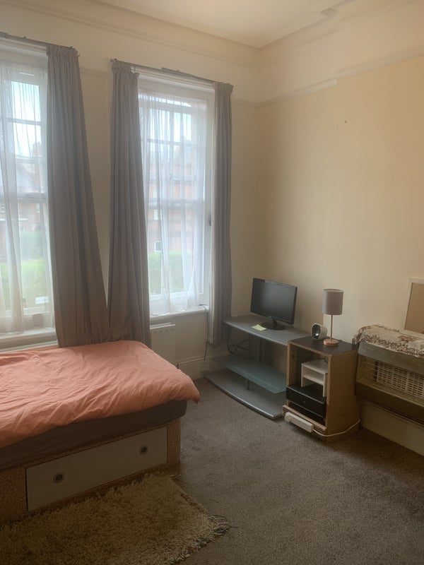 Room Keymer Road in Greater London