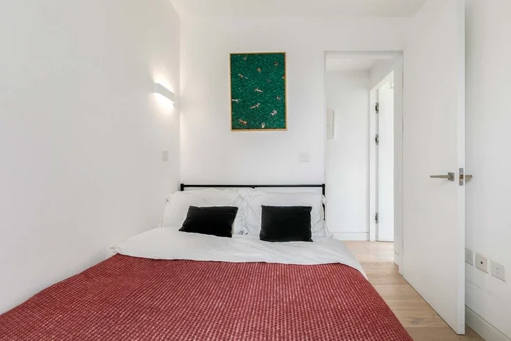 Flat Kingsland Road in Greater London