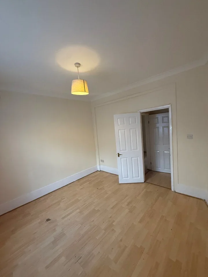 Flat Olinda Road in Greater London